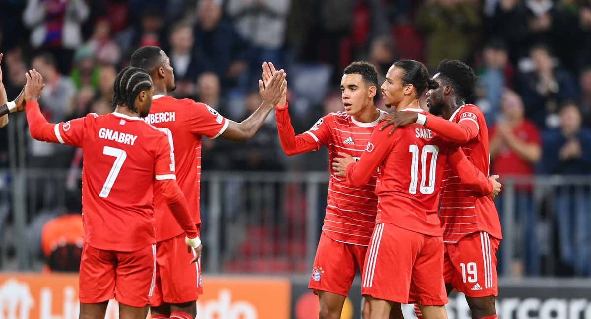 El Bayern celebra uno de los goles del partido ante el Plzen/
