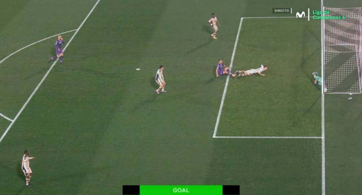 La jugada de la polémica. /Captura Liga de Campeones por M+