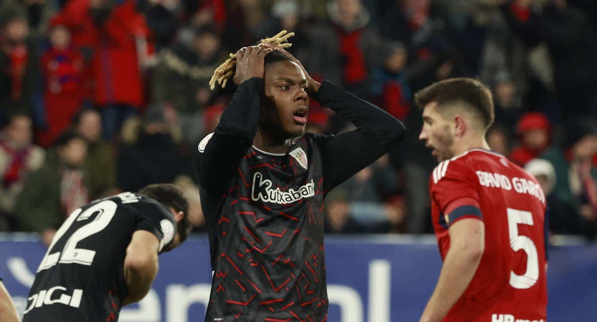Nico Williams se lamenta de una ocasión fallada ante Osasuna. /REUTERS