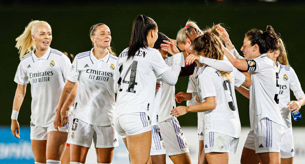 Jugadoras del Real Madrid celebran la victoria en Liga. /REAL MADRID