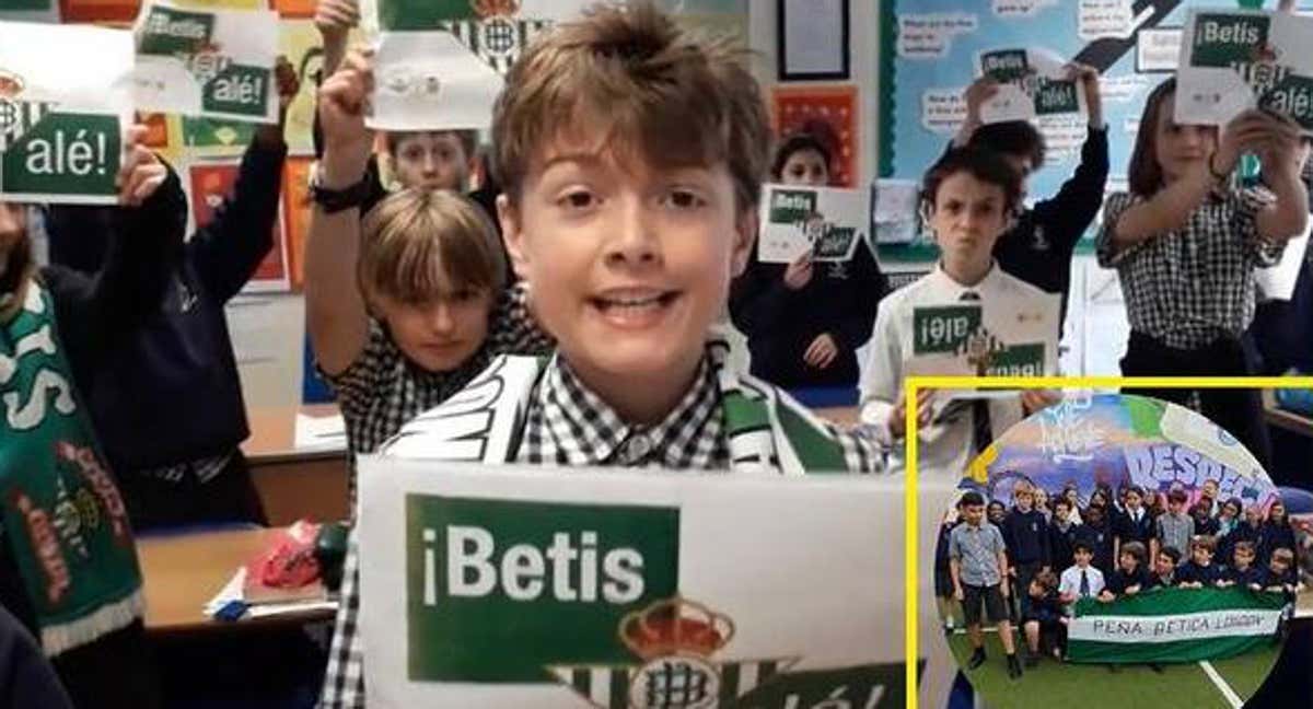 Los alumnos de la escuela ensayando el himno del Betis./
