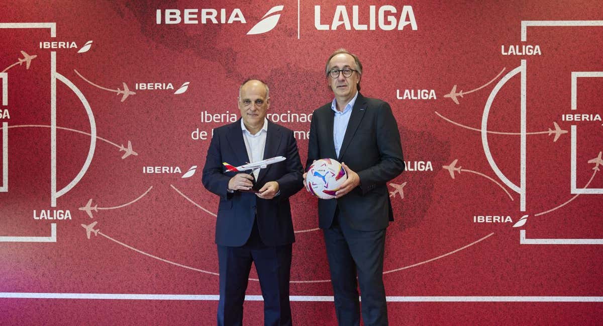 Javier Tebas, Presidente de LaLiga, junto a Fernando Candela, Presidente y CEO de Iberia./LaLiga
