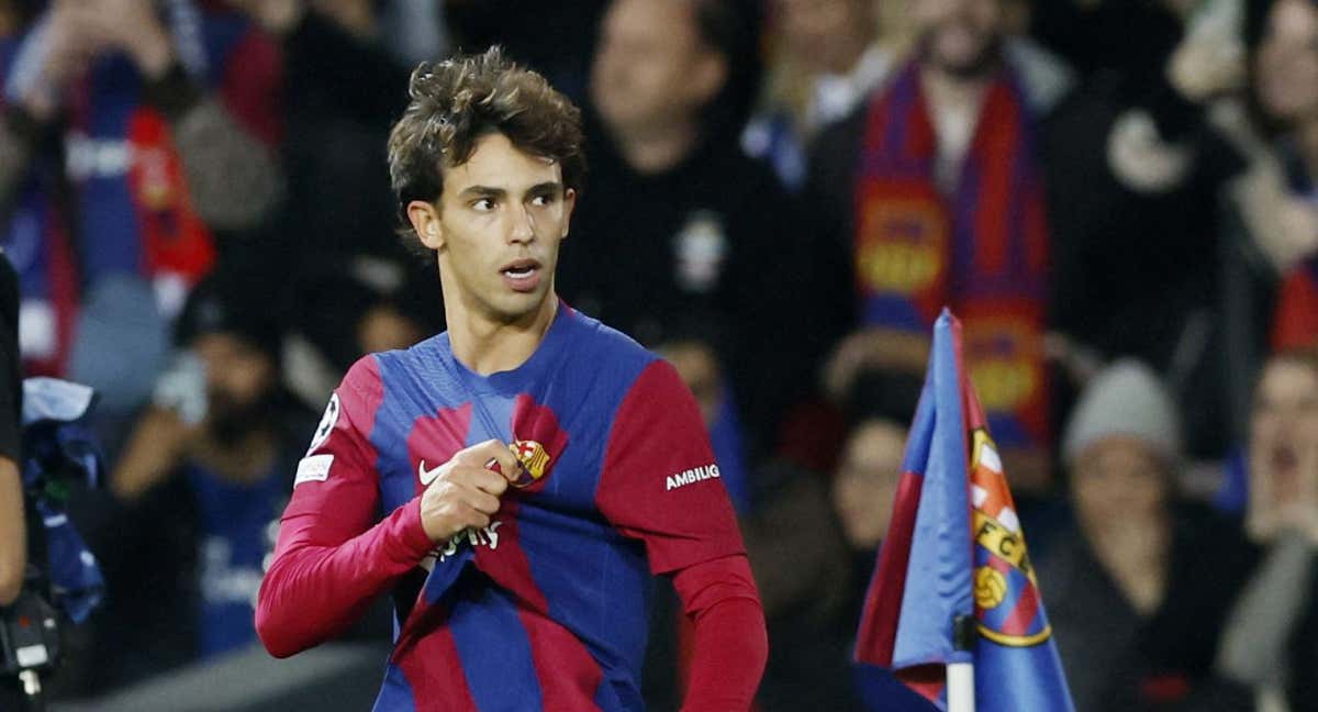 Joao Félix celebra un gol con el Barcelona./REUTERS