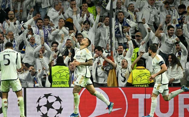 Joselu se alivia tras marcar el cuarto gol del Real Madrid. AFP