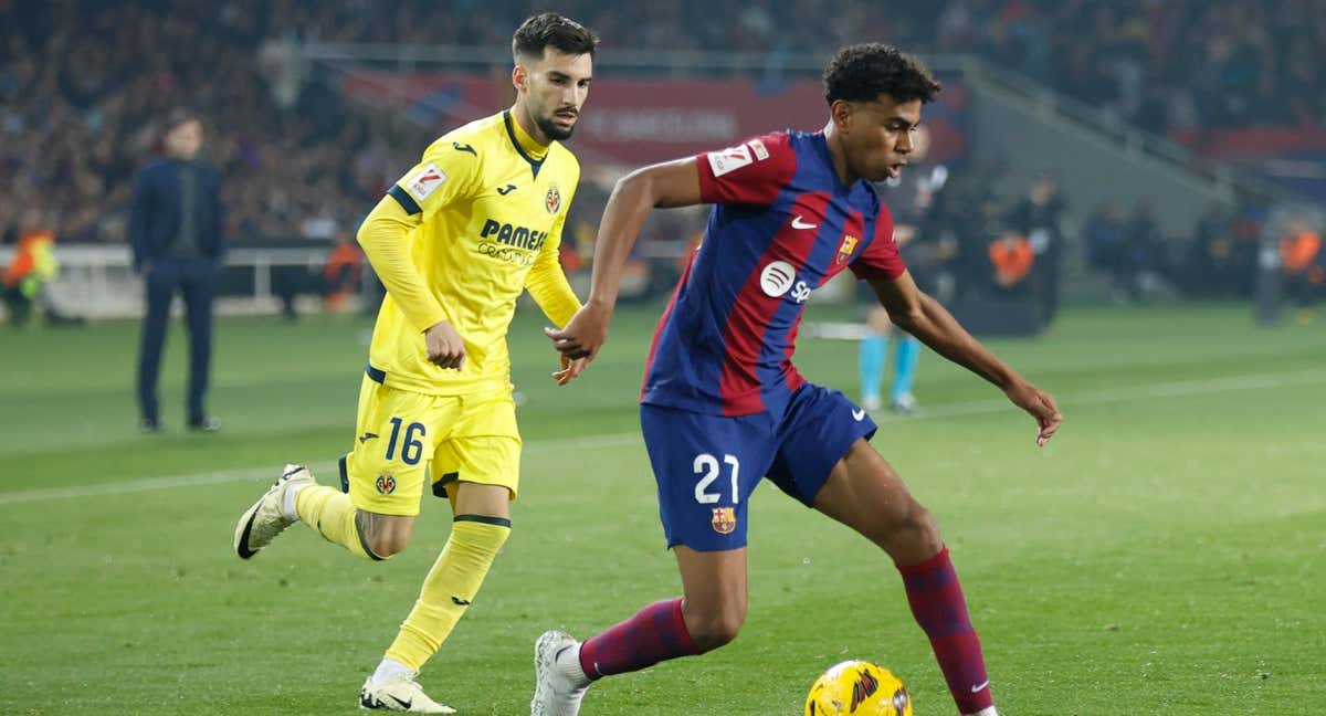 Lamine Yamal, durante el Barça - Villarreal./EFE/ Toni Albir