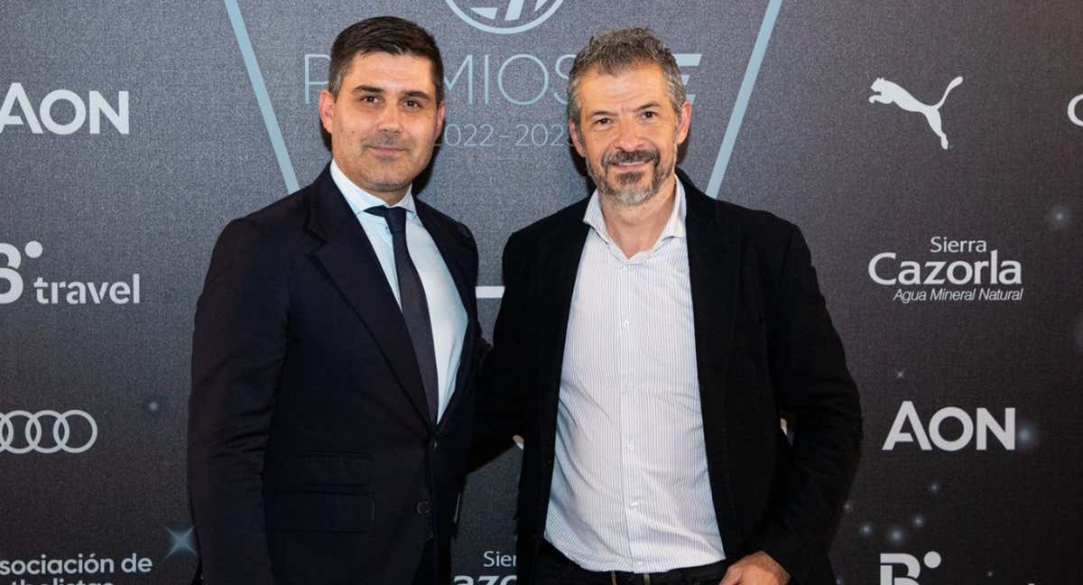 David Aganzo (AFE) y David Jiménez (ProLiga) en un acto del sindicato de futbolistas./