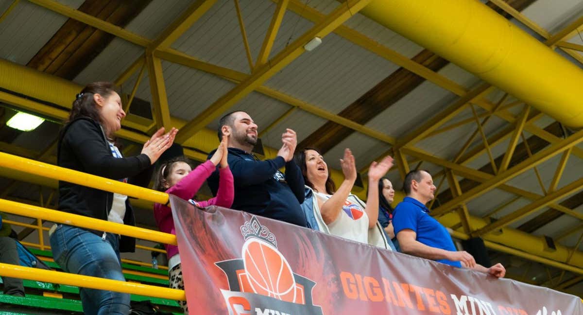 Aficionados durante la segunda jornada de la Gigantes Minicup en Guadalajara./Gigantes Minicup