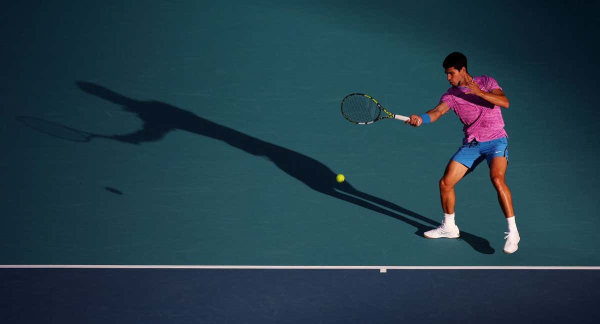 Alcaraz, en un punto ante Musetti./AL BELLO / GETTY IMAGES NORTH AMERICA