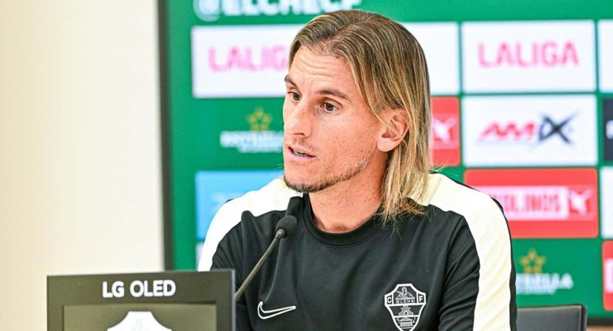 Beccacece durante una rueda de prensa. /ELCHE