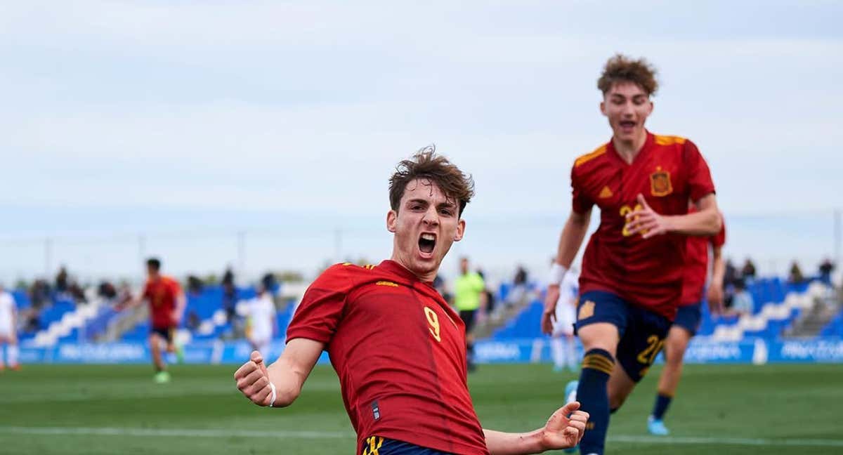 Marcos Denia celebra un gol./INSTAGRAM