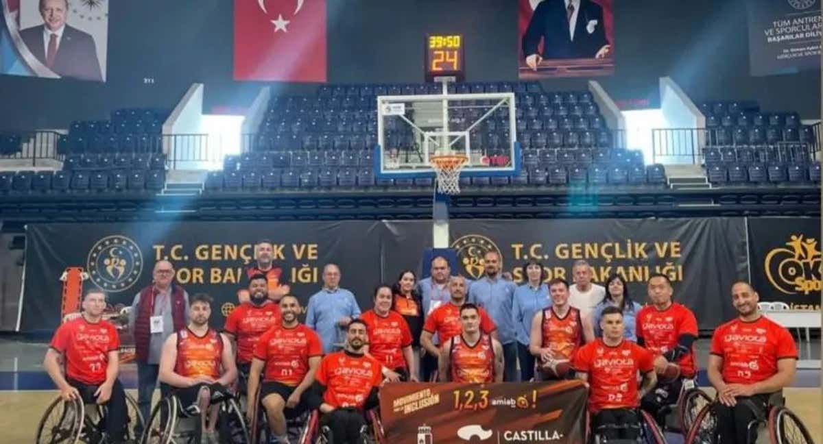 El BSR Amiab Albacete hace historia con su cuarta Champions Cup seguida. /FEDDF
