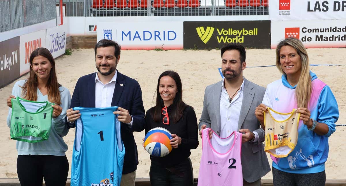 Presentación de la quinta edición del VW Beach Pro Tour Futures. /FMV