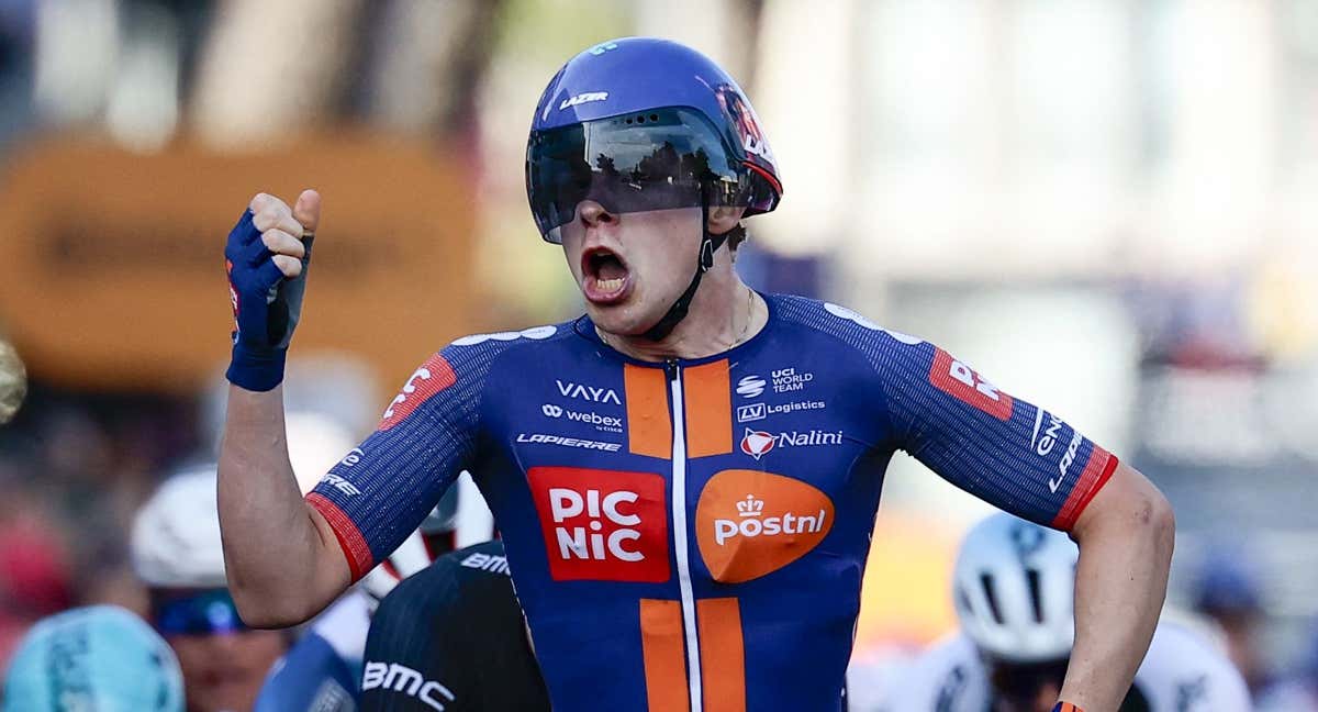 El casco aerodinámico con visera de Casper Van Uden ya tiene detractores: «Es menos seguro»