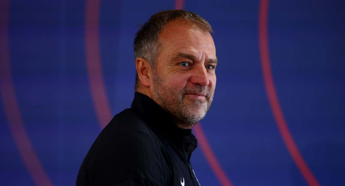 Hansi Flick en rueda de prensa. /REUTERS