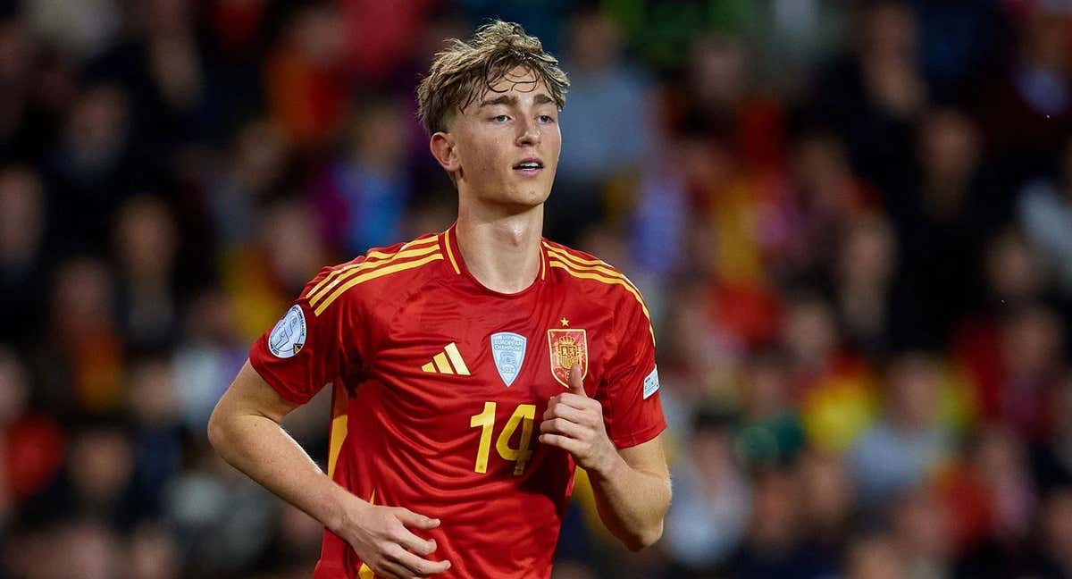 Dean Huijsen con la Selección./Real Madrid