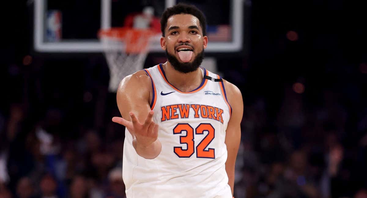 Karl-Anthony Towns celebra un triple ante los Celtics./Reuters