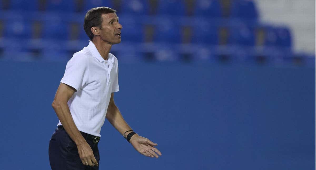 Cuco Ziganda, en una de sus experiencias en el banquillo. /GETTY