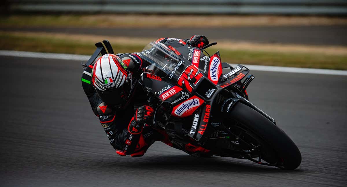 Marco Bezzecchi le regala a Aprilia su primera victoria en pleno terremoto por el 'caso Martín'