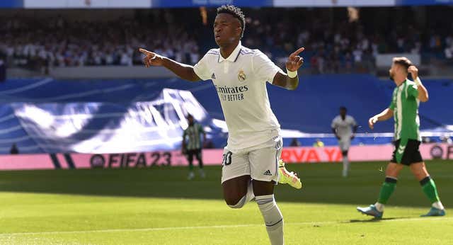 Vinicius ya es español