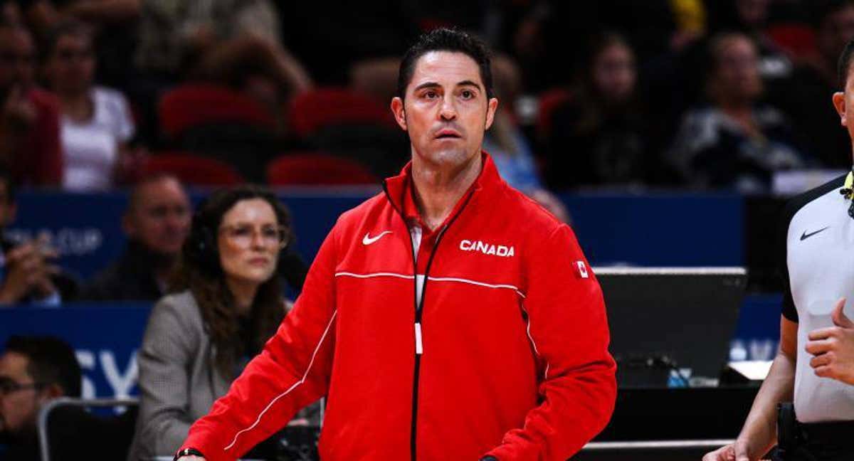 Víctor Lapeña en un partido con Canadá.
