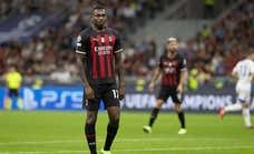 El Milan promete la renovación a Giroud y quiere blindar a Leao
