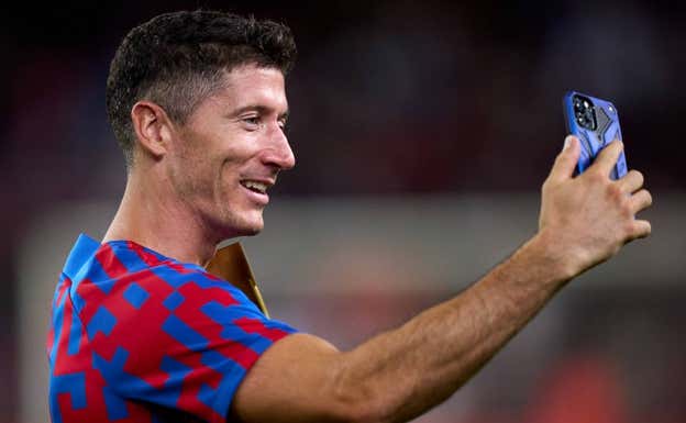 'Lewy', un tipo feliz en Barcelona.  GETTY