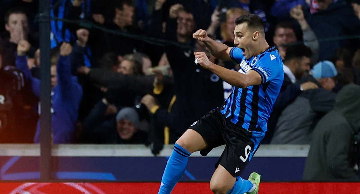 Jutglà celebra su gol el Brujas.