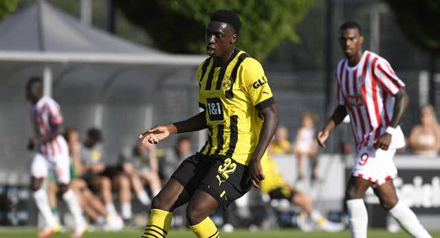 En Alemania denuncian insultos racistas en el Sevilla-Dortmund de Youth League