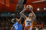 La mujer de Brittney Griner avisa: «Tiene miedo de que la dejen y la olviden en Rusia»