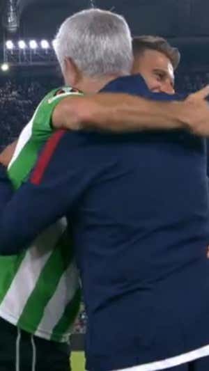 Joaquín y Mou se funden en un abrazo |  Movistar