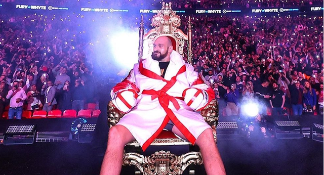 Tyson Fury pasa de Joshua para hacer historia ante Chisora