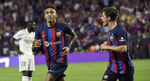 Raphinha: «Si hay alguien que tiene que tener cuidado, es el Real Madrid»