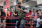 Deontay Wilder se vuelve a levantar: esta vez, con la ayuda de la ayahuasca