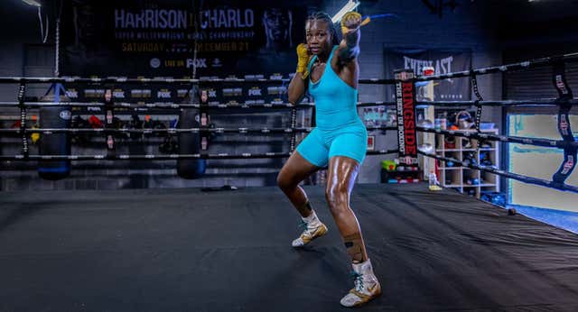 Reino Unido vuelve a mirar a la reina, Claressa Shields