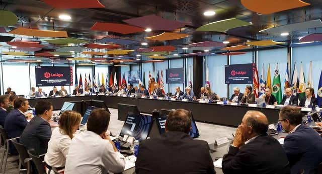 Los clubes convocan una Asamblea para valorar el parón