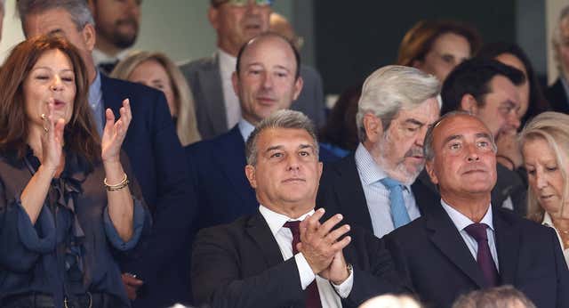 Laporta, multado por las protestas del Bernabéu… con 150 euros