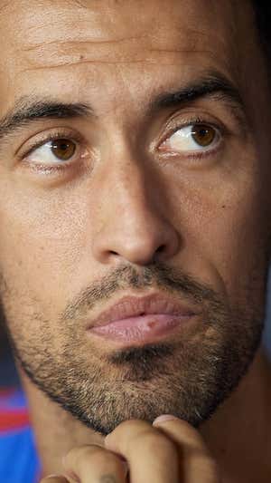 Busquets sigue meditando su futuro.  GETTY