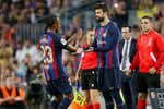 El calentamiento de Piqué y tres minutos que cuestionan los elogios de Xavi