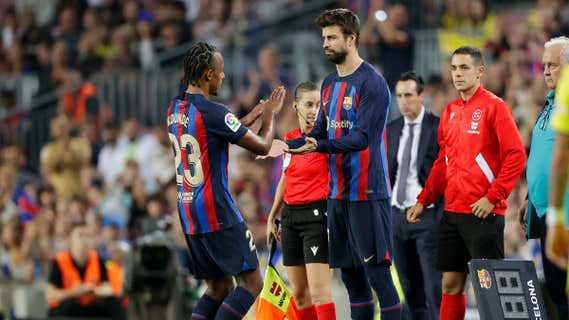 Piqué disputó 12 minutos ante el Villarreal. /GETTY