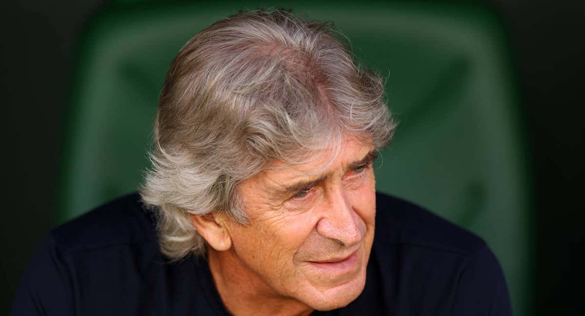 Manuel Pellegrini, en el banquillo en el partido ante el Atlético./Getty