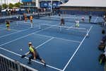 ¿Qué es el pickleball, el deporte de moda?