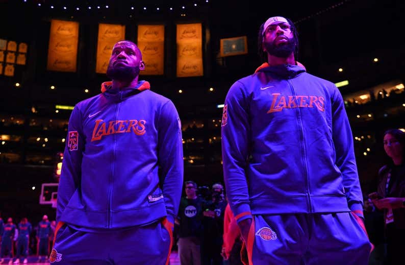 Los Angeles Lakers: causas y consecuencias de una crisis sin fin
