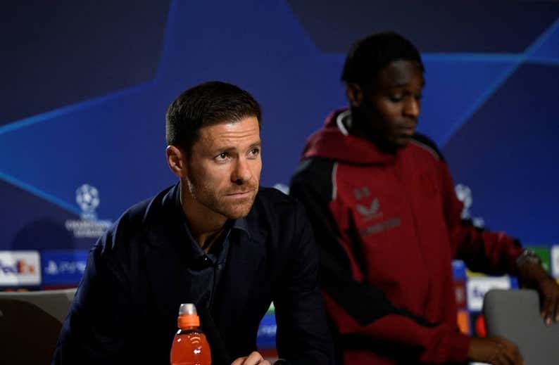 Xabi Alonso: «¿Se compara al Cholo con Ancelotti? El Madrid funciona a las mil maravillas»