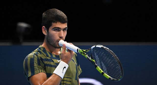 Carlos Alcaraz vence a su ‘paciente cero’ en el Torneo de Basilea
