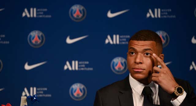 Todo lo que puede comprar Mbappé con el sueldo de un año