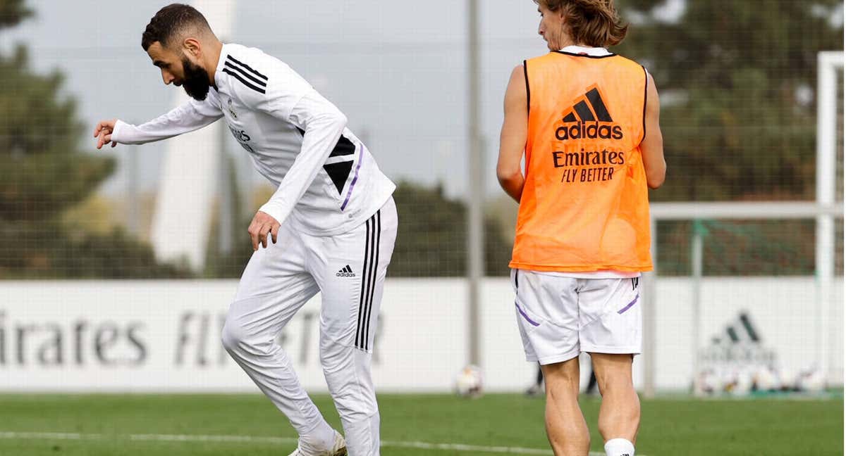 Benzema, en el entrenamiento del viernes./GETTY