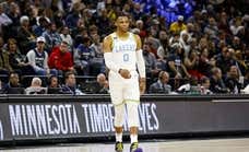 Ni con Westbrook desde el banquillo pueden ganar estos Lakers