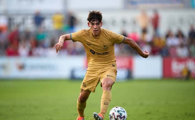 Álex Valle, en un partido ante el Olot.  GETTY