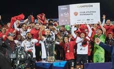 El campeón de Copa Argentina se va a segunda... pero jugará en Abu Dhabi y la Copa Libertadores