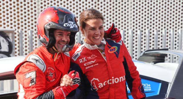 Laia Sanz y Carlos Checa se unen al Astara Team para el Dakar 2023